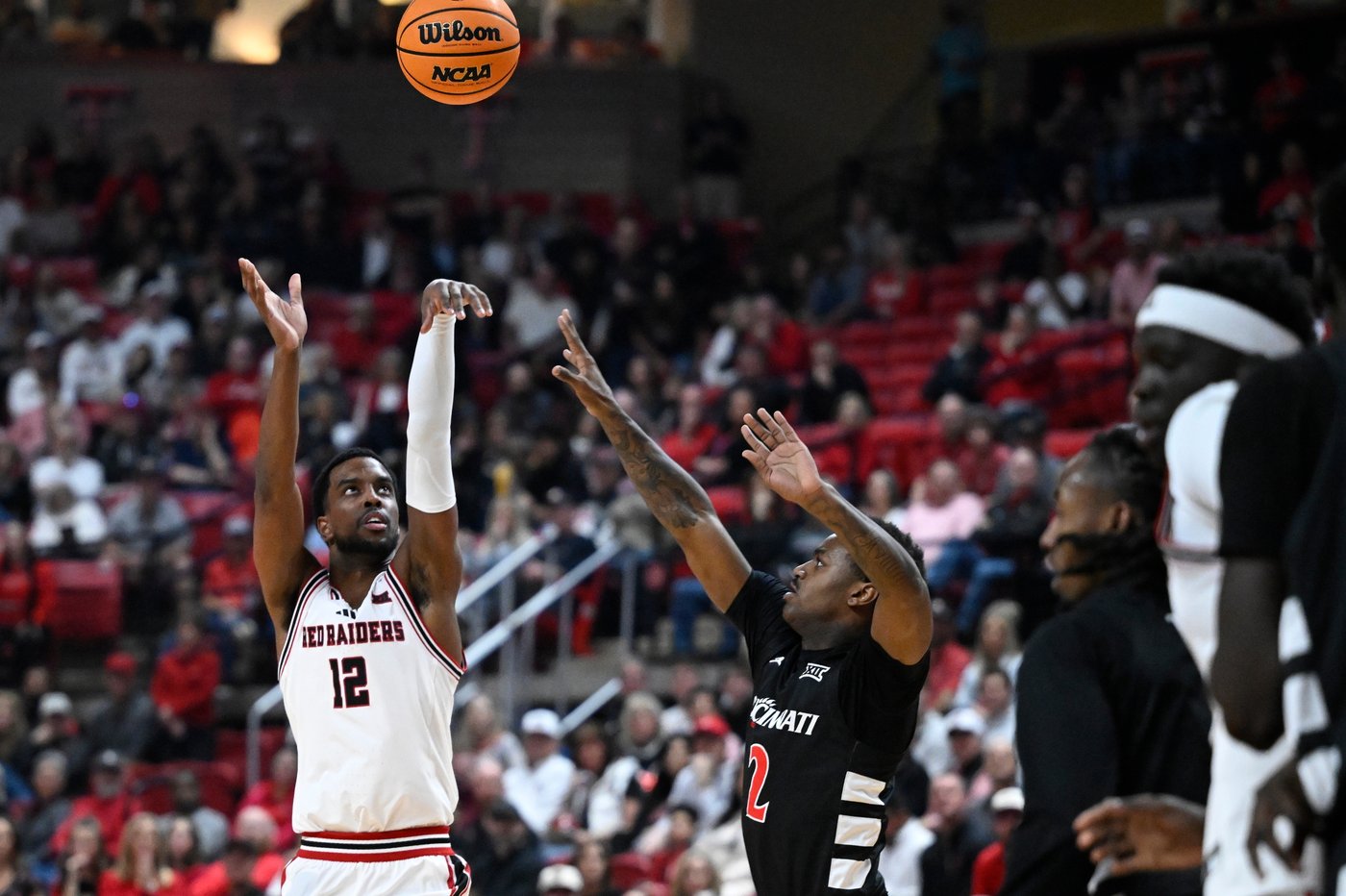 Christian Anderson leads No. 16 Texas Tech over Cincinnati 80-68 for another win without JT Toppin | iNFOnews.ca