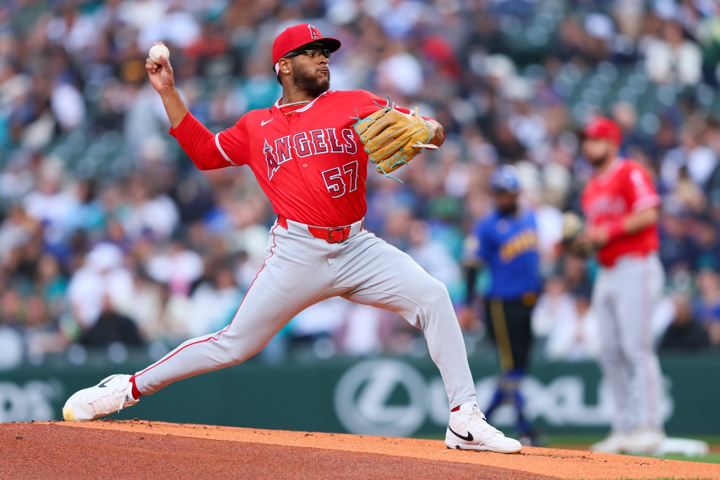 Bryce Miller carries no-hitter into 7th and Mariners top Angels 1-0 to complete series sweep | iNFOnews.ca Bryce Miller carries no-hitter into 7th and Mariners top Angels 1-0 to complete series sweep | iNFOnews.ca