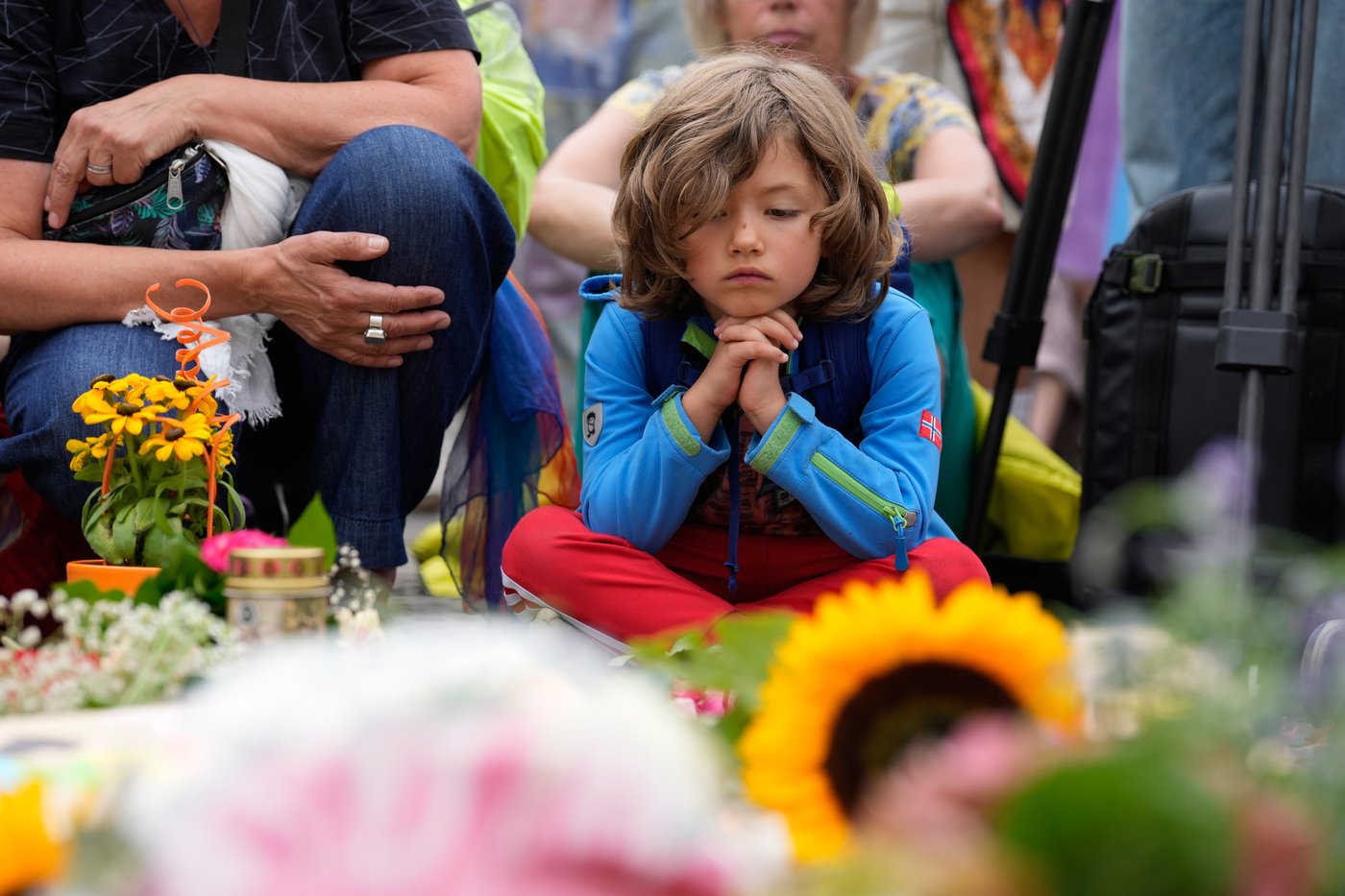 Photos show the aftermath of a van-ramming attack near Berlin's Pride Festival | iNFOnews.ca