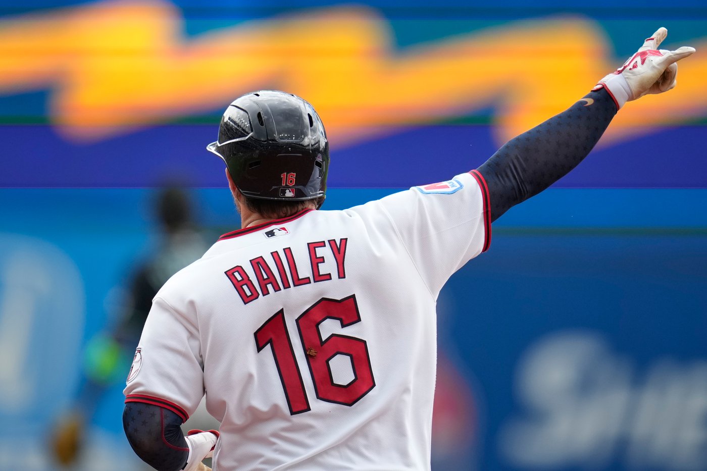 Gavin Williams allows 1 hit, strikes out 10 to lead Guardians to 5-0 win over Diamondbacks | iNFOnews.ca