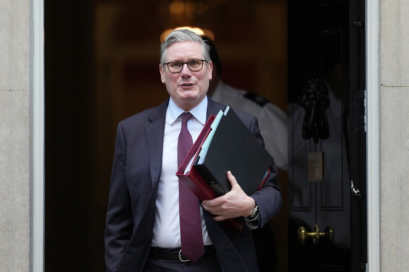 UK will release files about Mandelson's ambassador appointment as anger mounts over Epstein | iNFOnews.ca