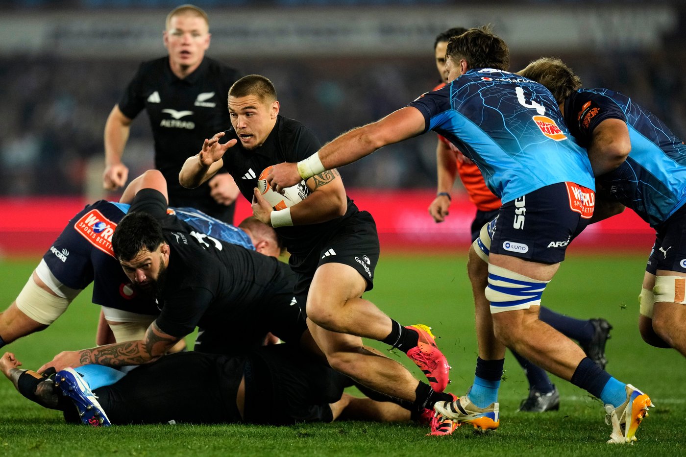 All Blacks storm past the Bulls 50-19 in final tune-up for South Africa tests | iNFOnews.ca