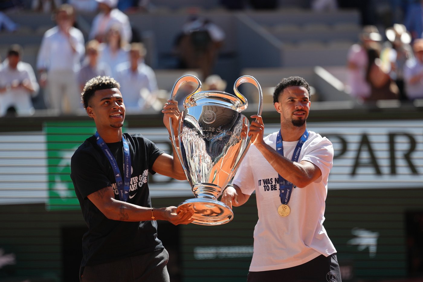 PSG stars bring the Champions League trophy to the French Open | iNFOnews.ca
