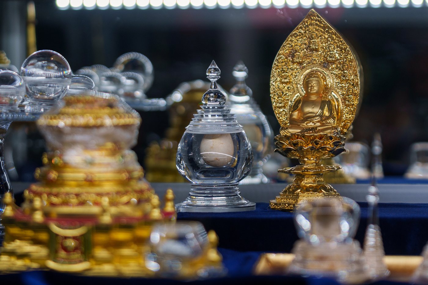 Teeth, finger bones and blessings: Buddhist relics inspire belief | iNFOnews.ca