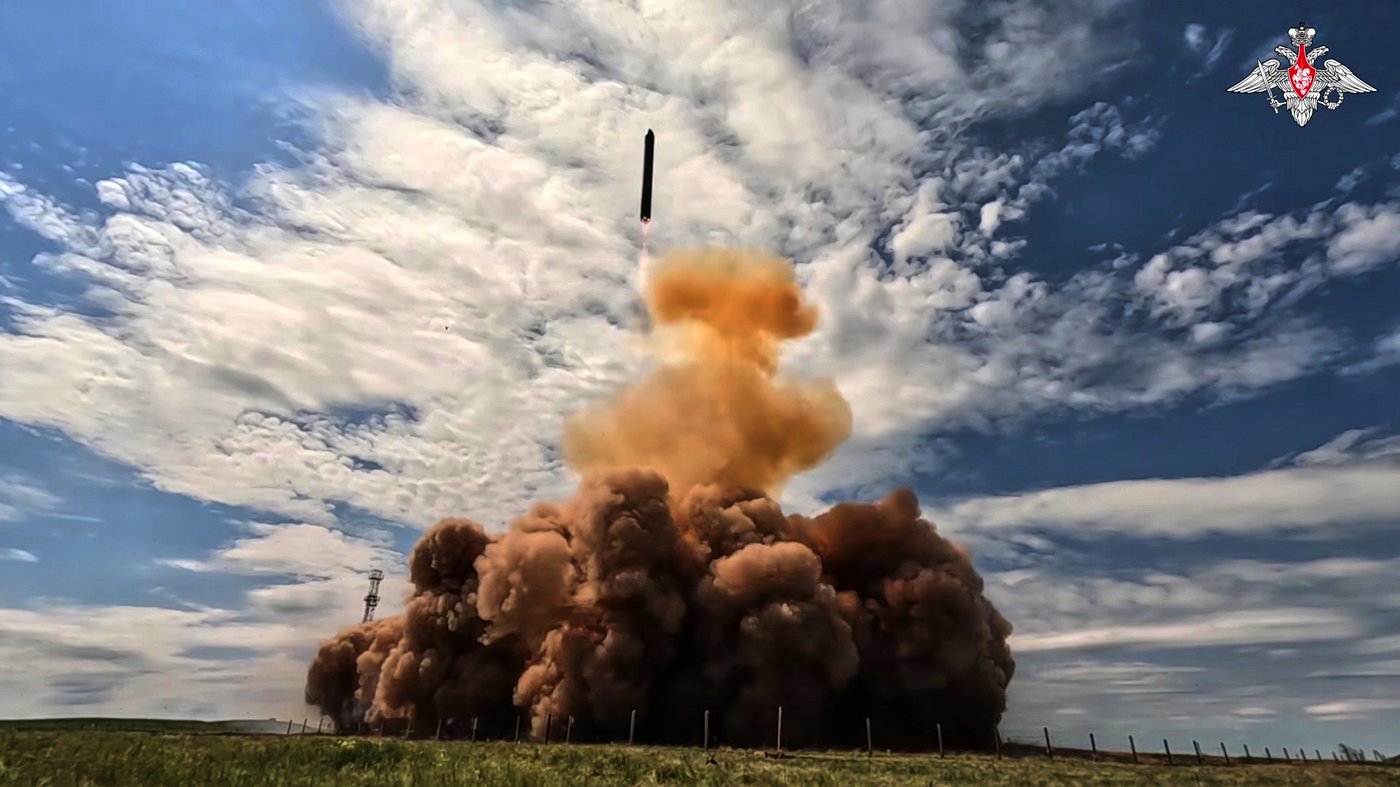 Putin hails Russia's test launch of a new ballistic missile and calls it the world's most powerful | iNFOnews.ca
