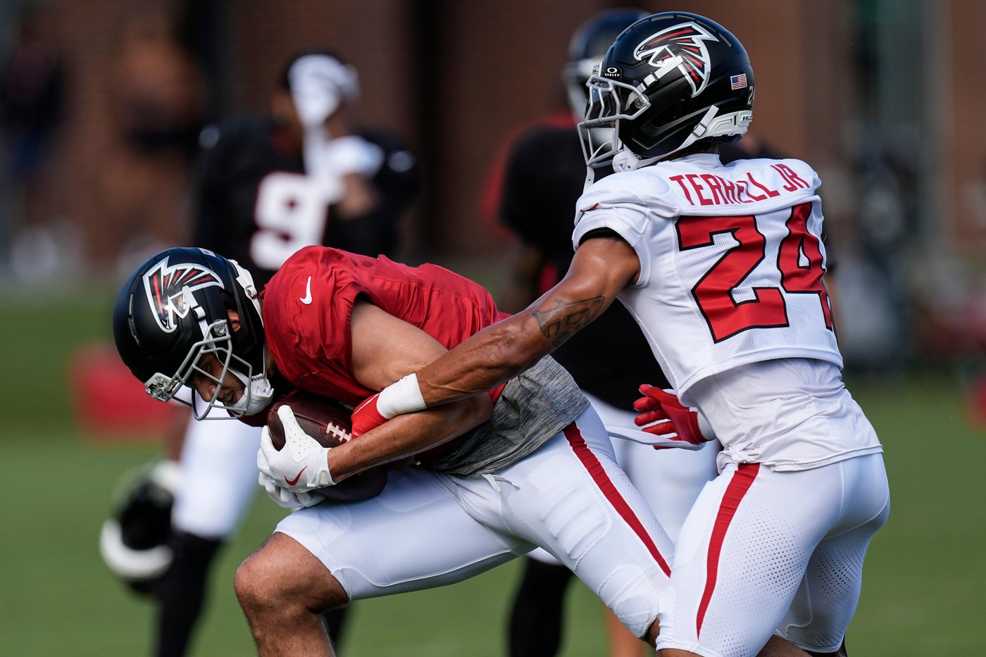 Falcons’ brotherhood on display as Matthew Bergeron celebrates extension and Jeff Ulbrich returns | iNFOnews.ca Falcons’ brotherhood on display as Matthew Bergeron celebrates extension and Jeff Ulbrich returns | iNFOnews.ca