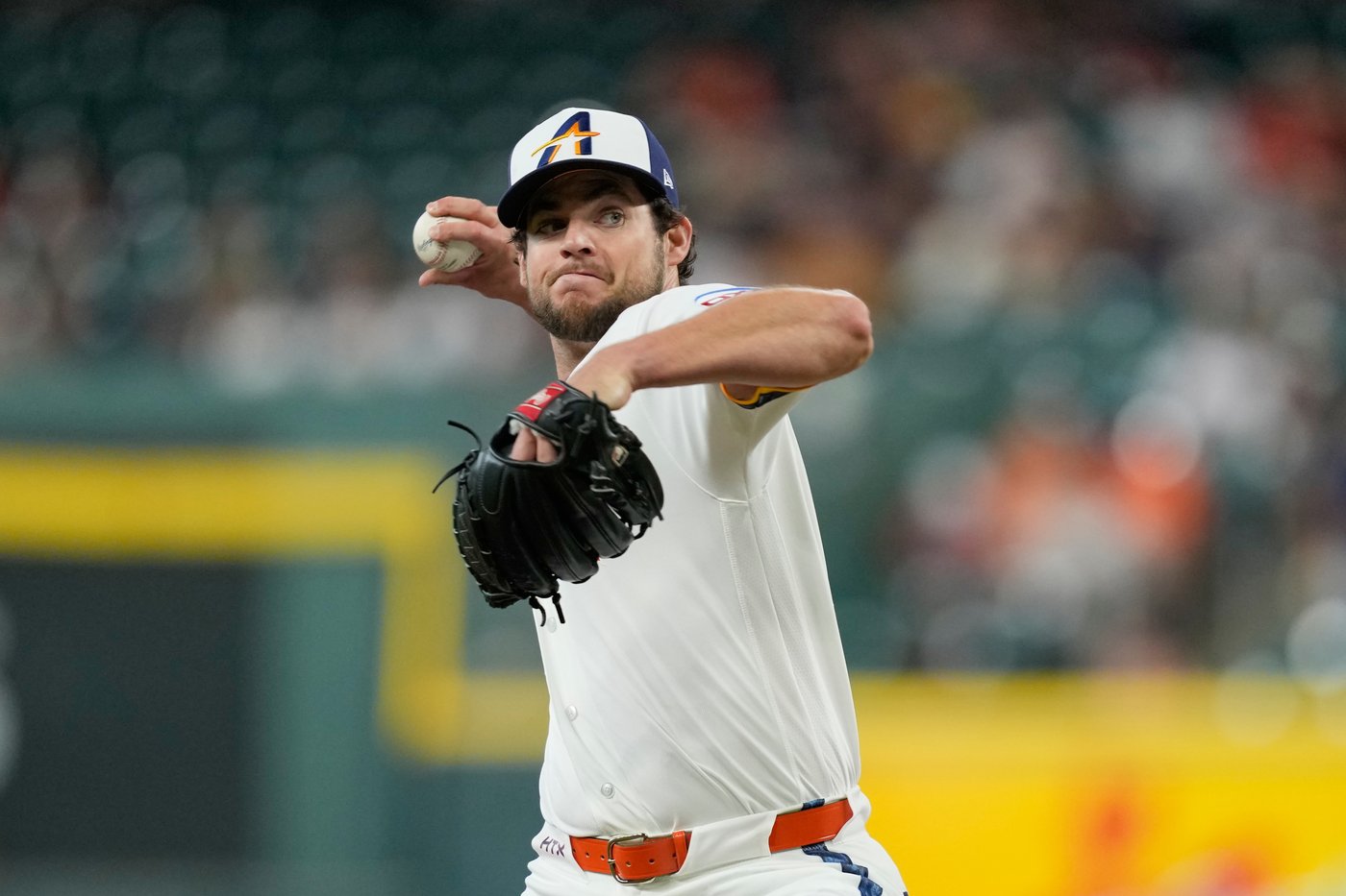Rodríguez goes deep as the Mariners extend a franchise-record 8-game streak against Astros | iNFOnews.ca