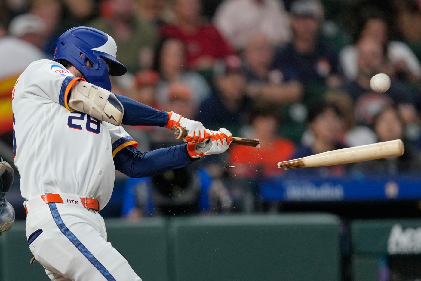 Rodríguez goes deep as the Mariners extend a franchise-record 8-game streak against Astros | iNFOnews.ca