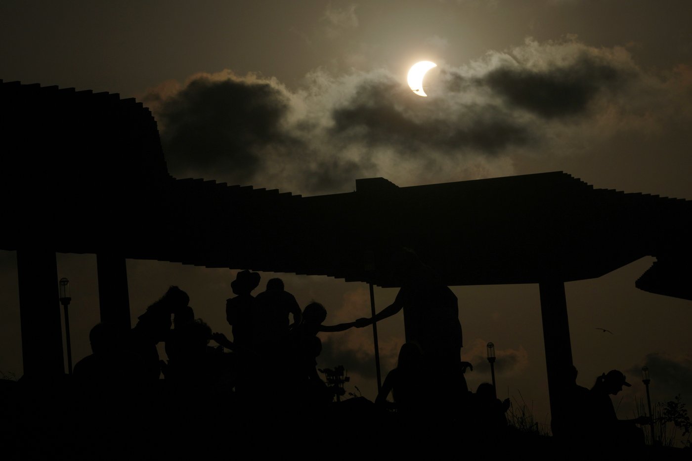 Rare solar eclipse is a dramatic celestial spectacle for millions across Europe, in photos | iNFOnews.ca