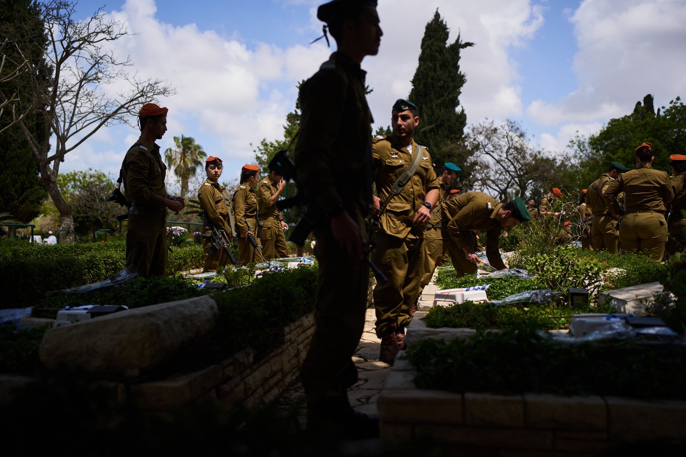Israel's Memorial Day: Remembrance and grief, in photos | iNFOnews.ca