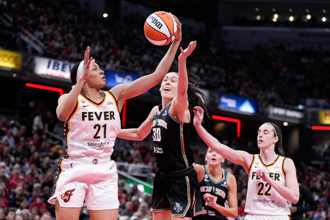 Kelsey Mitchell, Caitlin Clark help Fever continue hot streak with 106-92 victory over Liberty | iNFOnews.ca Kelsey Mitchell, Caitlin Clark help Fever continue hot streak with 106-92 victory over Liberty | iNFOnews.ca