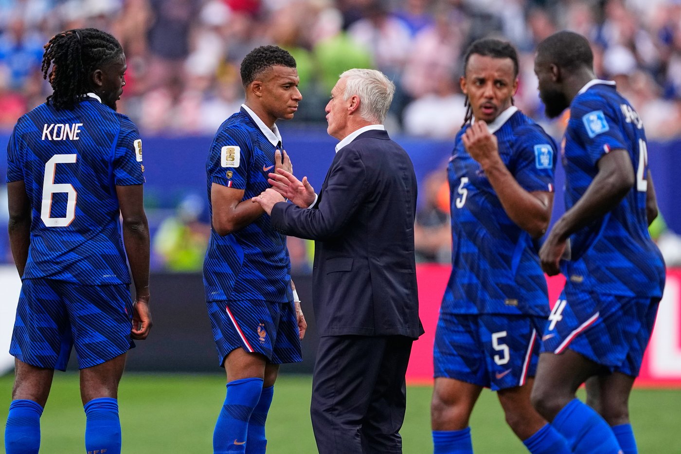 Infantino says FIFA will analyze using hydration breaks at future World Cups | iNFOnews.ca Infantino says FIFA will analyze using hydration breaks at future World Cups | iNFOnews.ca