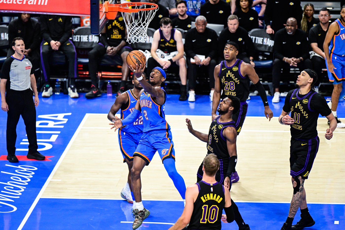 Gilgeous-Alexander’s 28 points lead Thunder's 139-96 rout of Lakers as Doncic hurts hamstring | iNFOnews.ca Gilgeous-Alexander’s 28 points lead Thunder's 139-96 rout of Lakers as Doncic hurts hamstring | iNFOnews.ca