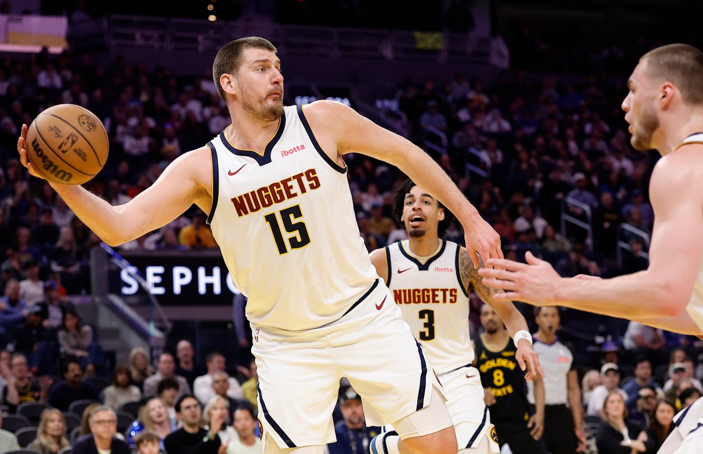 Podziemski's late scoring leads Warriors to a 128-117 win over the Nuggets | iNFOnews.ca Podziemski's late scoring leads Warriors to a 128-117 win over the Nuggets | iNFOnews.ca