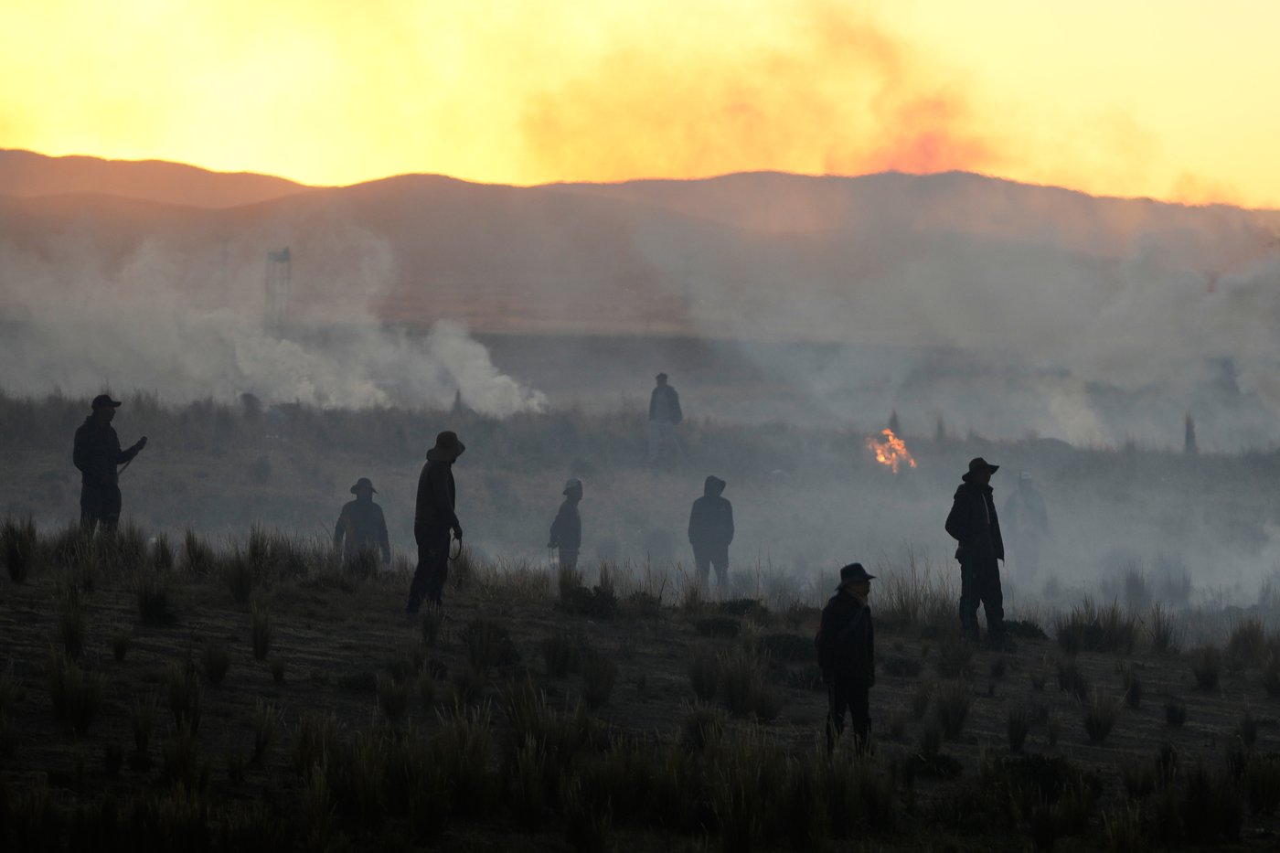 Bolivia’s capital under siege as protests deepen crisis for President Paz | iNFOnews.ca