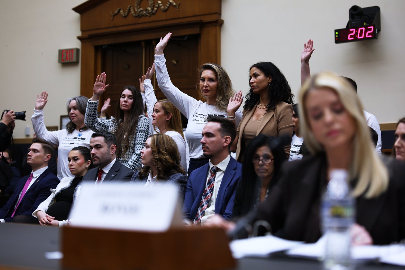 Bondi clashes with Democrats as she struggles to turn the page on Epstein files furor | iNFOnews.ca