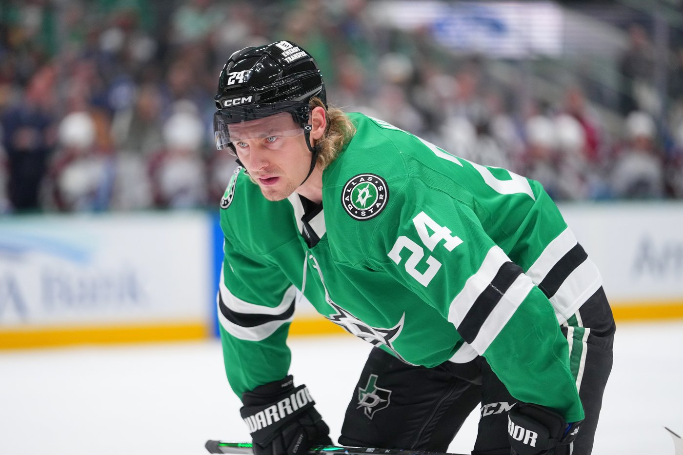 Lundkvist 'lucky' after blade to face while Stars top center Hintz tore hamstring in two spots | iNFOnews.ca