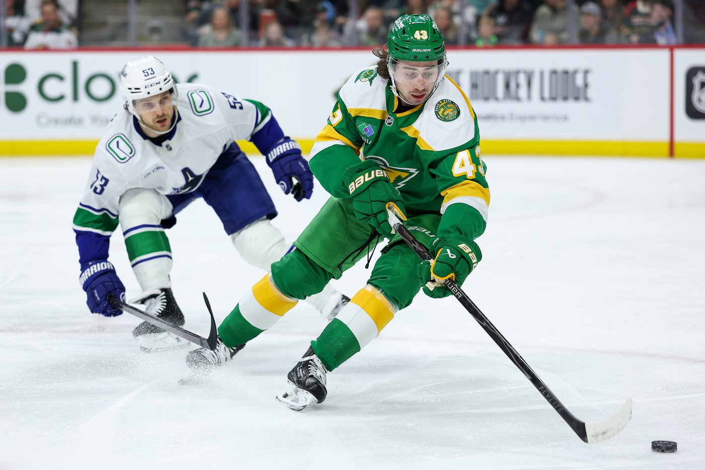 Wild wrap up a playoff spot with 5-2 victory over the Canucks | iNFOnews.ca