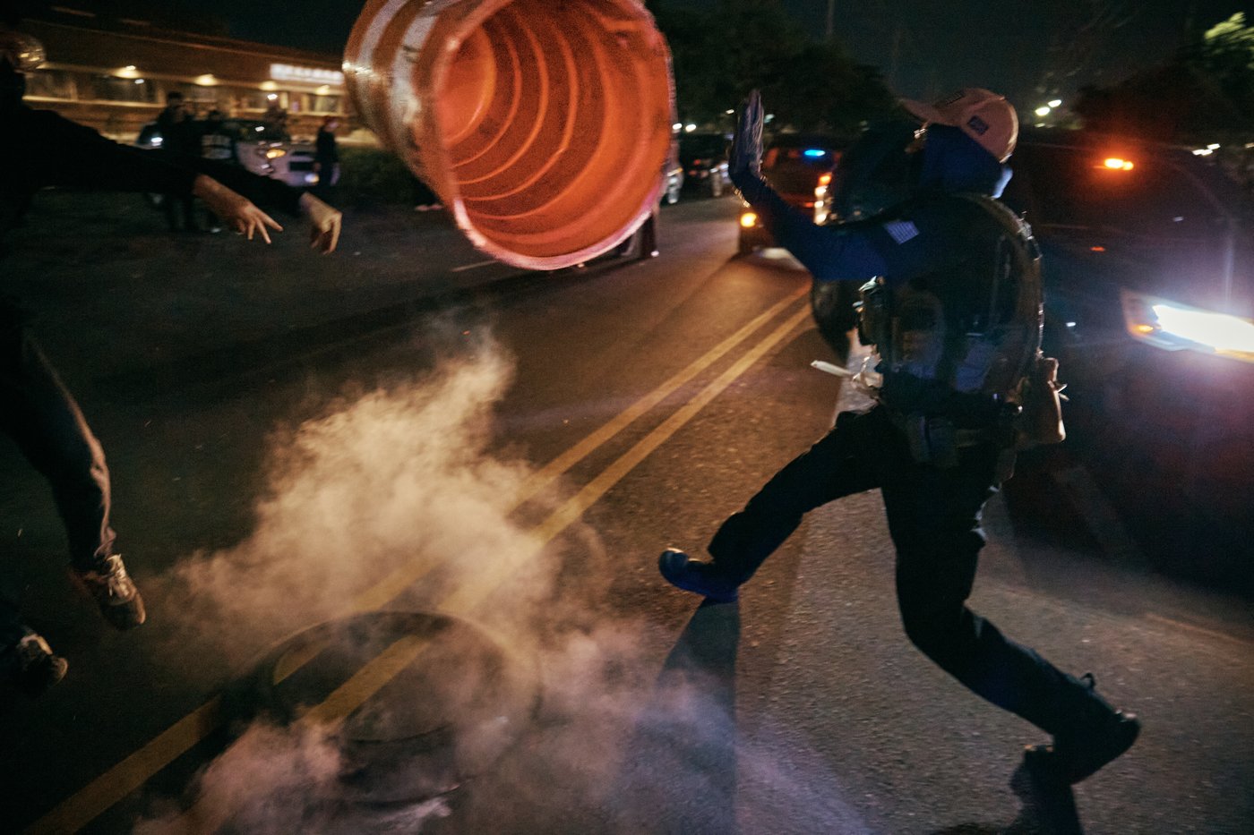 6 protesters arrested after clash with ICE officers outside a New Jersey detention center | iNFOnews.ca