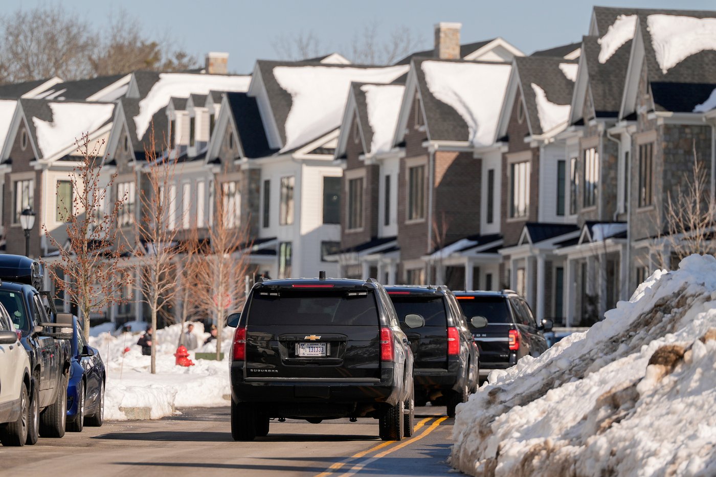 Hillary Clinton testifies she has no information on Epstein's crimes and doesn't recall meeting him | iNFOnews.ca