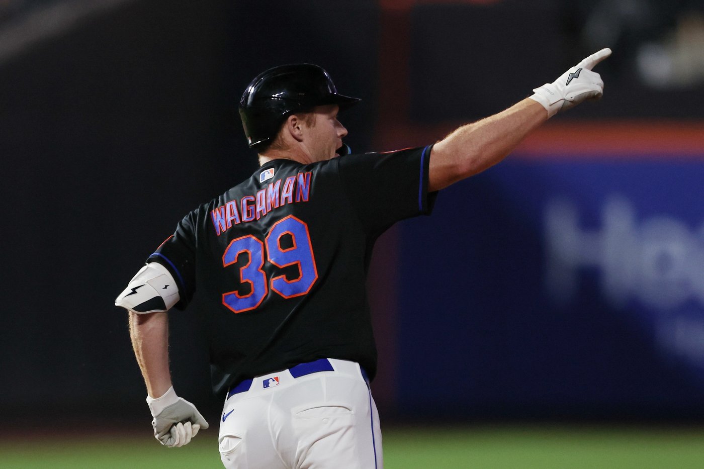 Crow-Armstrong haunts Mets as Cubs complete season sweep with 4-3 win | iNFOnews.ca