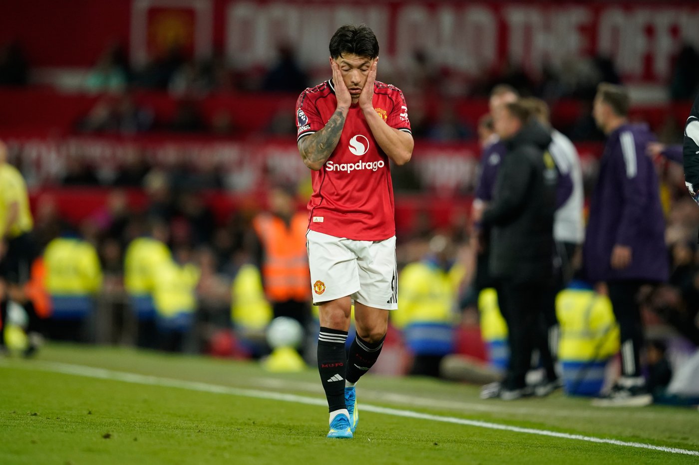 Okafor decisive double helps Leeds win thrilling encounter at Old Trafford | iNFOnews.ca