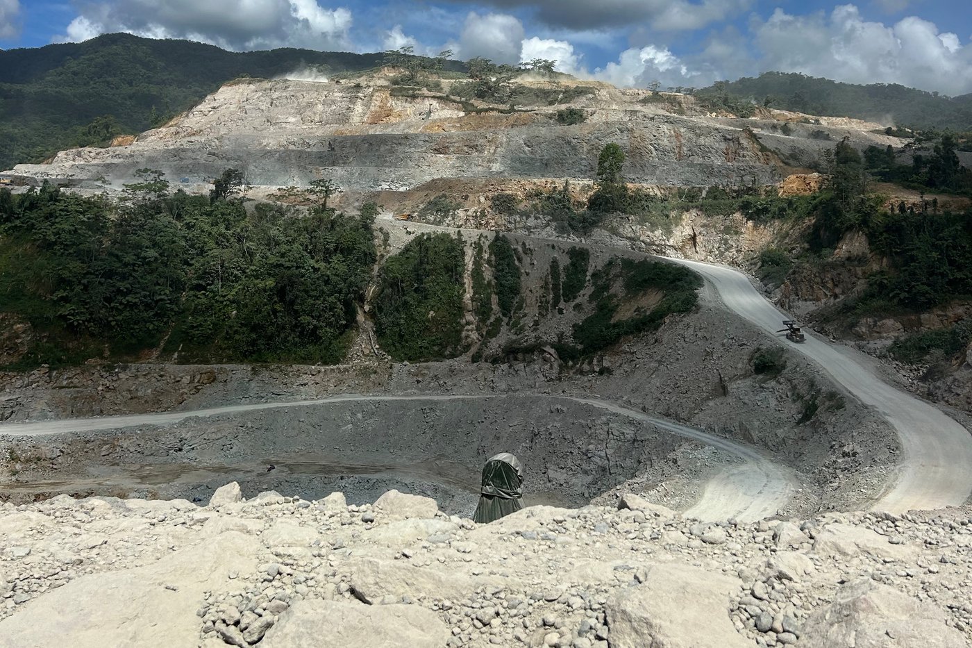 Man killed in landslide at Solomon Islands gold mine, police say | iNFOnews.ca Man killed in landslide at Solomon Islands gold mine, police say | iNFOnews.ca