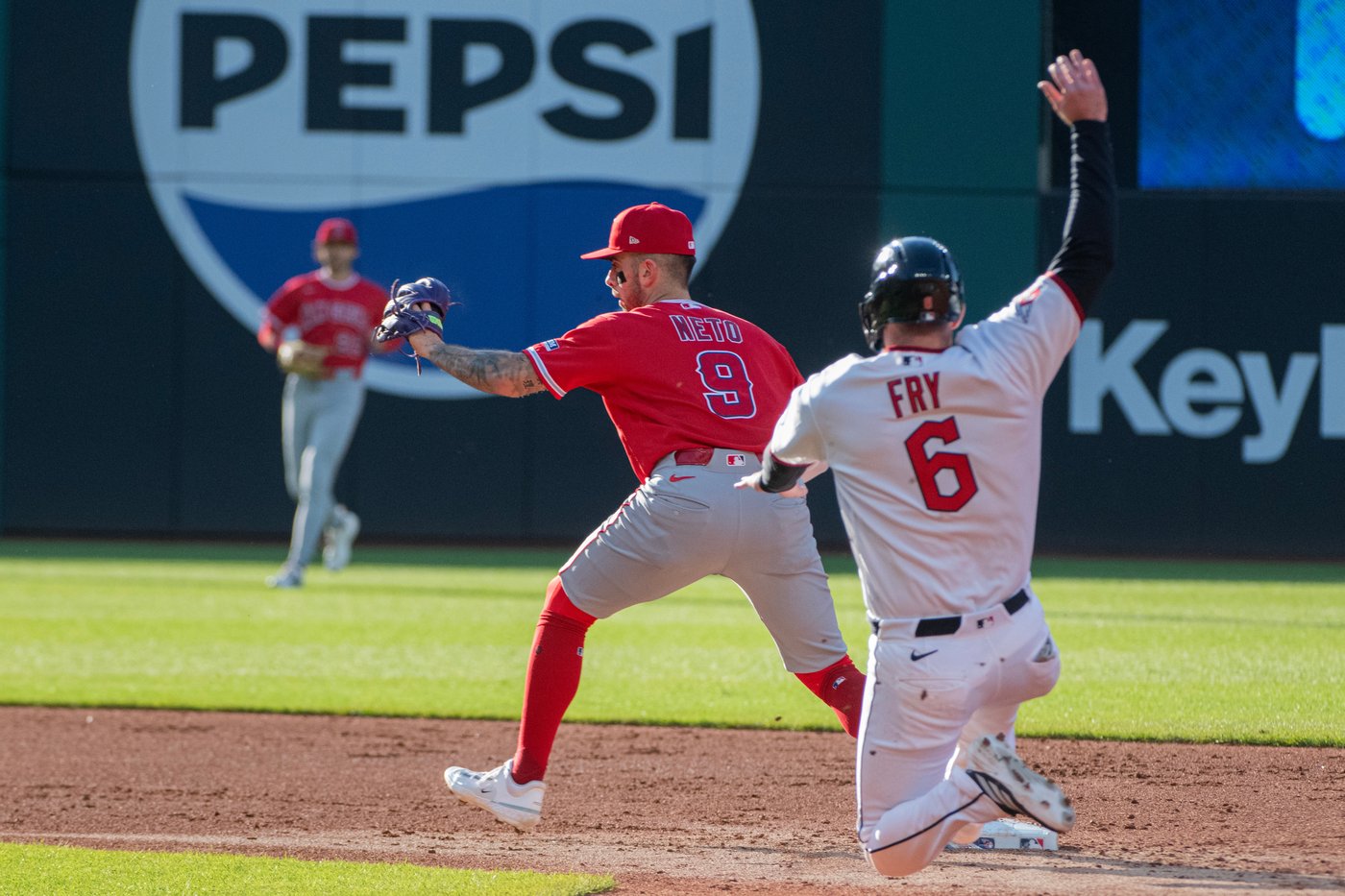 Joey Cantillo, Travis Bazzana help Guardians continue their home dominance of Angels with a 7-2 win | iNFOnews.ca