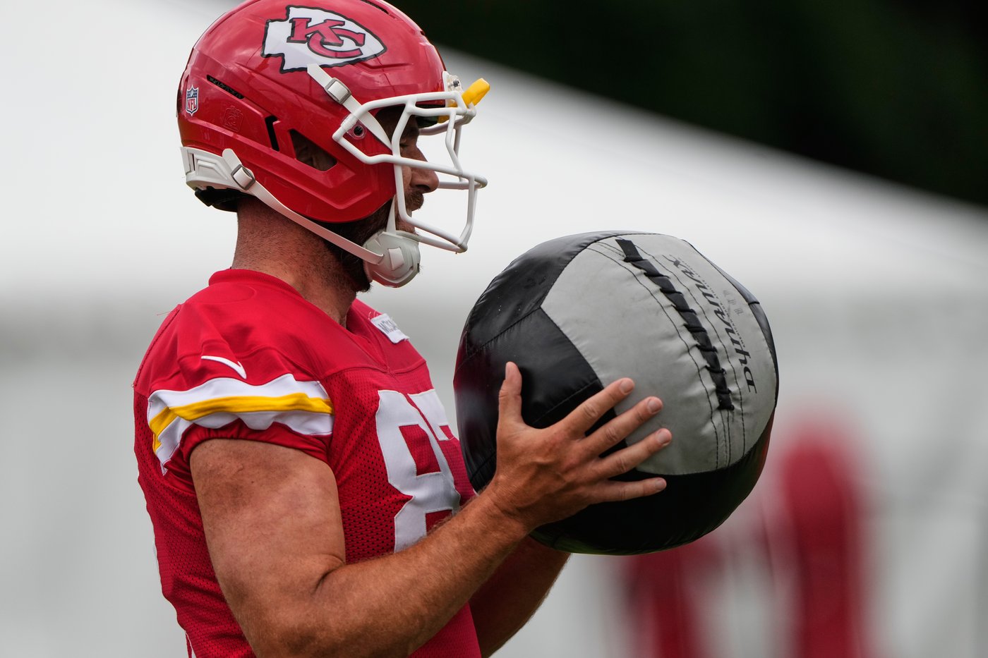 Travis Kelce: Chiefs camp offers welcome 'sanctuary' after closely watched wedding to Taylor Swift | iNFOnews.ca