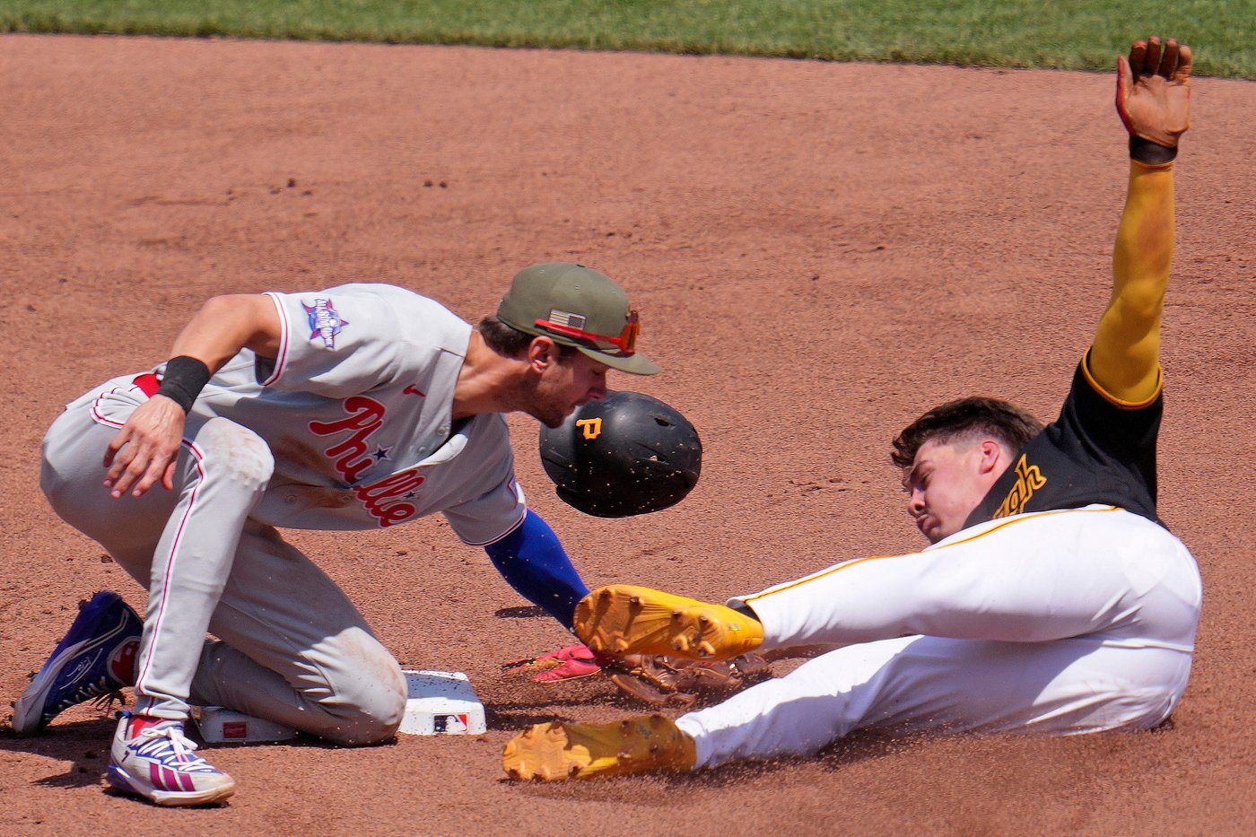Bryce Harper hits a home run off Paul Skenes and Phillies beat Pirates 6-0 | iNFOnews.ca