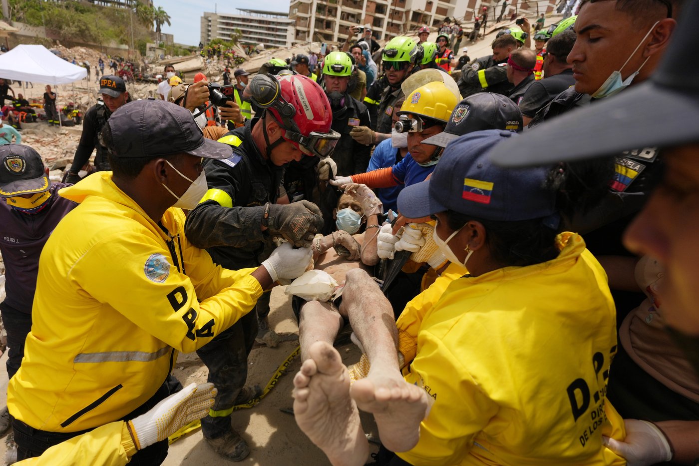 After an earthquake, how long can trapped victims survive? | iNFOnews.ca