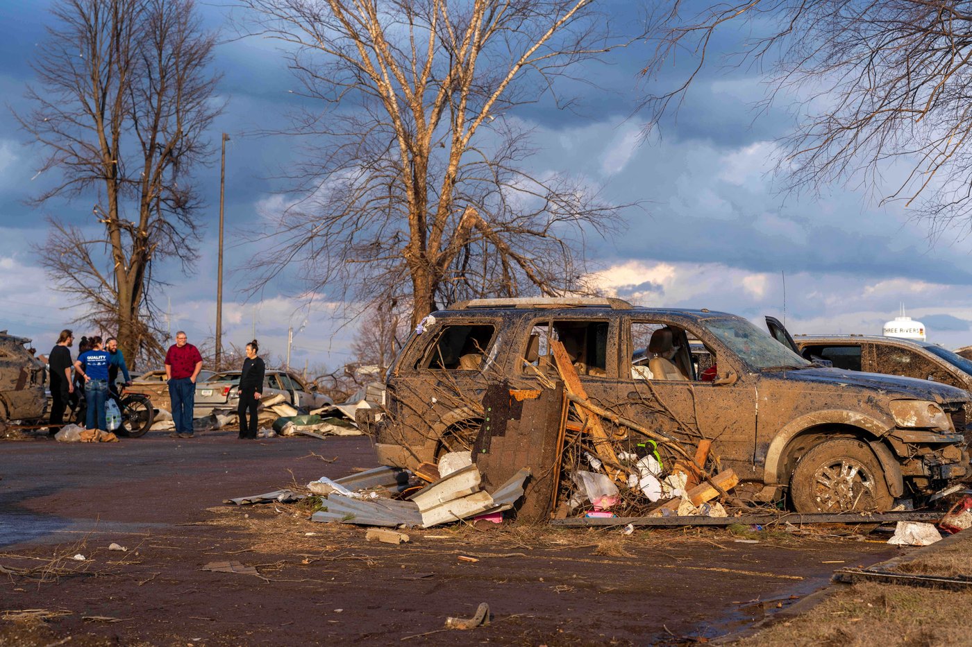 Photos show damage left by powerful storms as volunteers help communities clean up | iNFOnews.ca