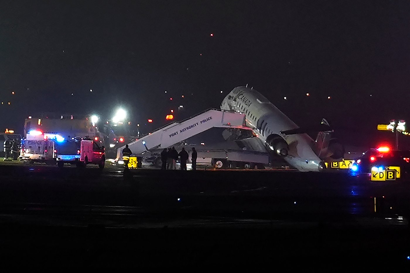 'Stop truck 1. Stop.' Air Canada pilots killed in collision at LaGuardia airport | iNFOnews.ca