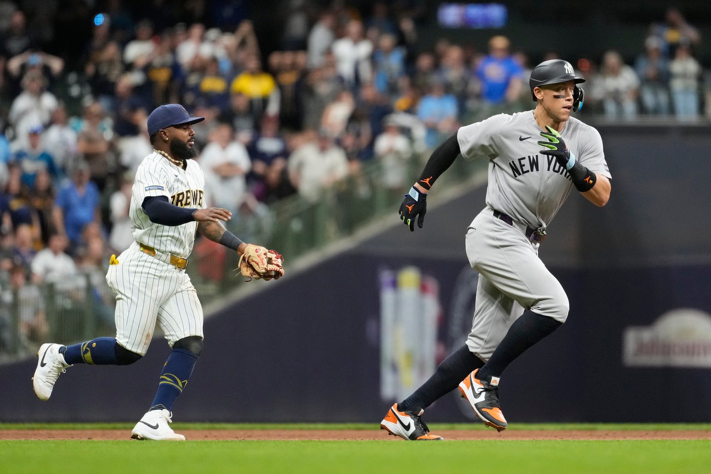 Brewers rally in 10th to win 4-3 as Yankees waste brilliant performance from Cam Schlittler | iNFOnews.ca