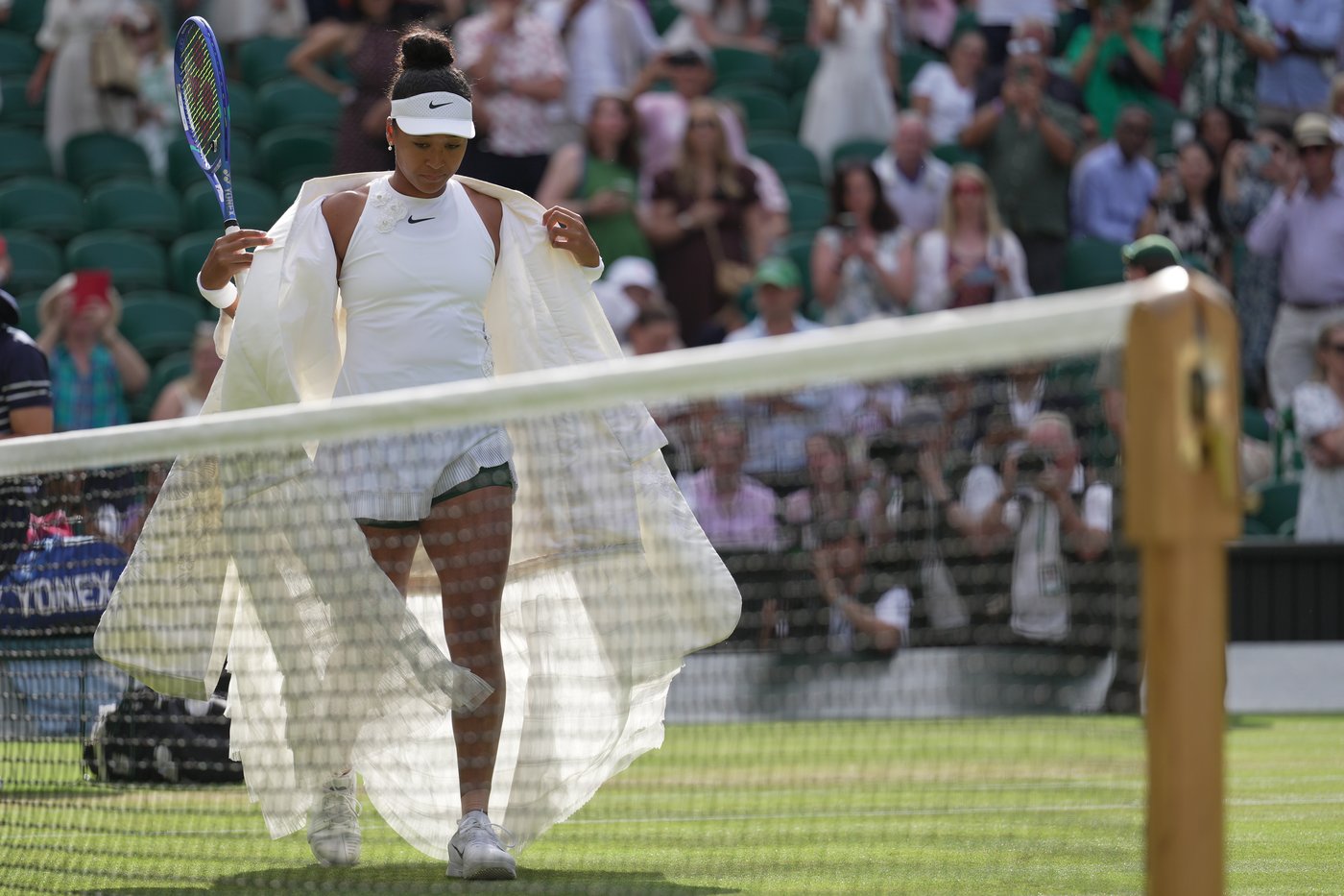 Naomi Osaka overpowers Aryna Sabalenka to reach the Wimbledon quarterfinals | iNFOnews.ca
