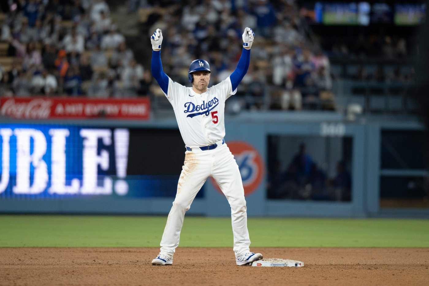 Dodgers place 1B Freeman on paternity list, recall Ward from Triple-A | iNFOnews.ca