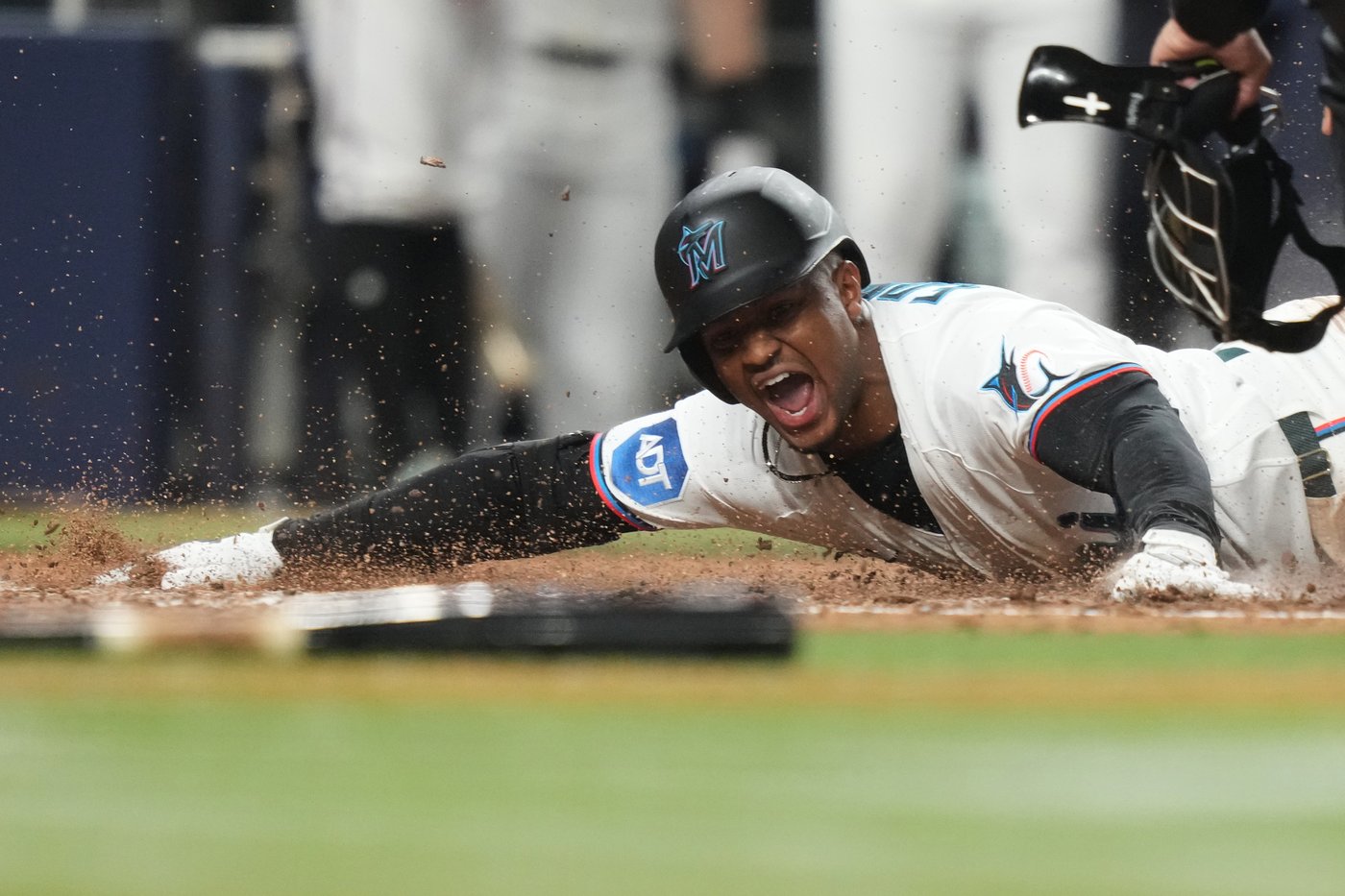 Nimmo's 3 hits, Osuna's go-ahead double lift Rangers to 4-3 win over Marlins | iNFOnews.ca