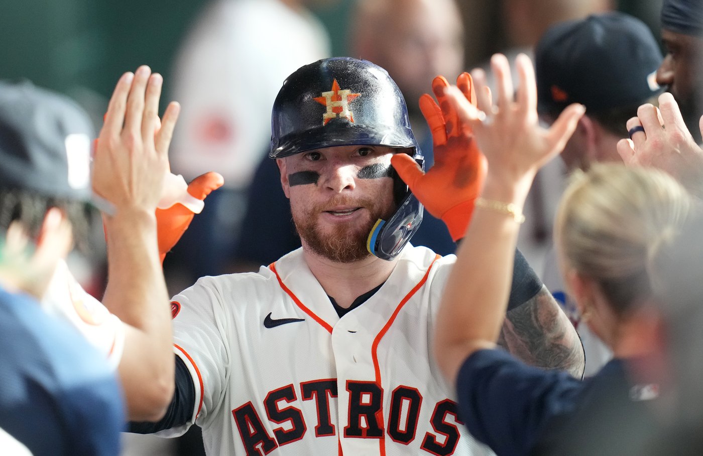 Cole Young powers the Mariners past the Astros 10-5 with a homer and 4 RBIs | iNFOnews.ca Cole Young powers the Mariners past the Astros 10-5 with a homer and 4 RBIs | iNFOnews.ca