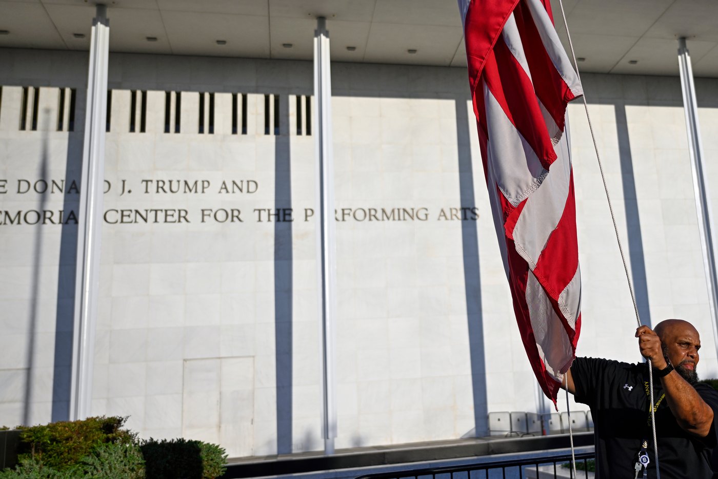 The Latest: Judge extends block on Trump’s $1.8 billion anti-weaponization fund | iNFOnews.ca