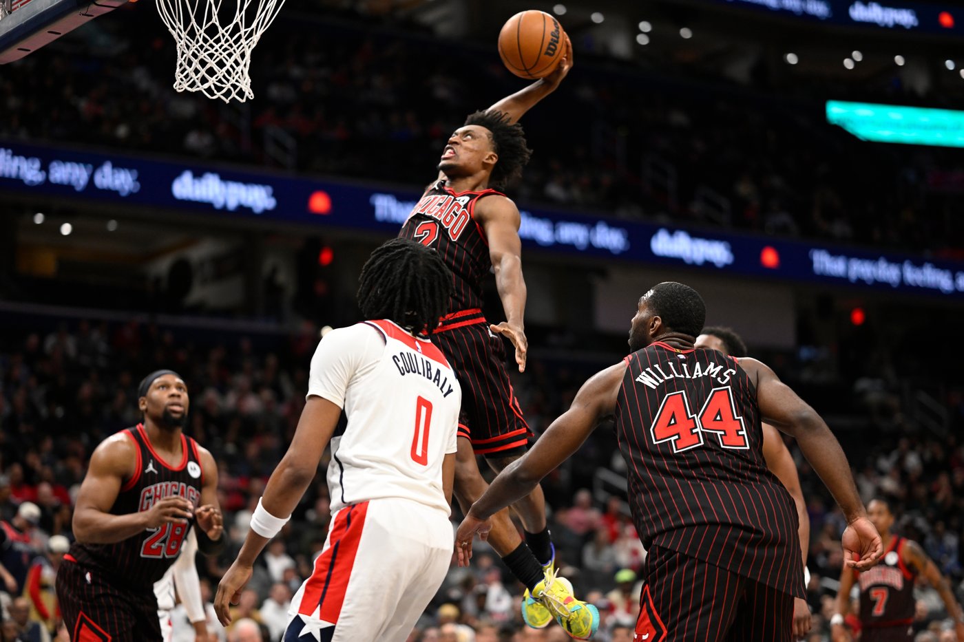Bulls end 7-game skid in first game since front-office shake-up, pounding NBA-worst Wizards 129-98 | iNFOnews.ca