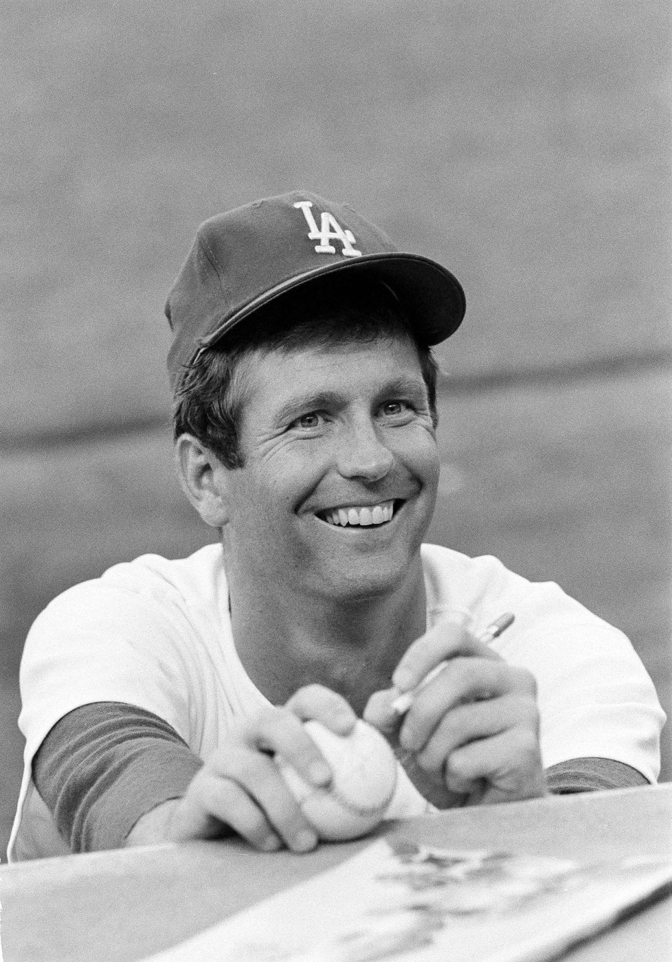 Tommy John, namesake for a pioneering elbow surgery that saved his career, dead at 83 | iNFOnews.ca Tommy John, namesake for a pioneering elbow surgery that saved his career, dead at 83 | iNFOnews.ca