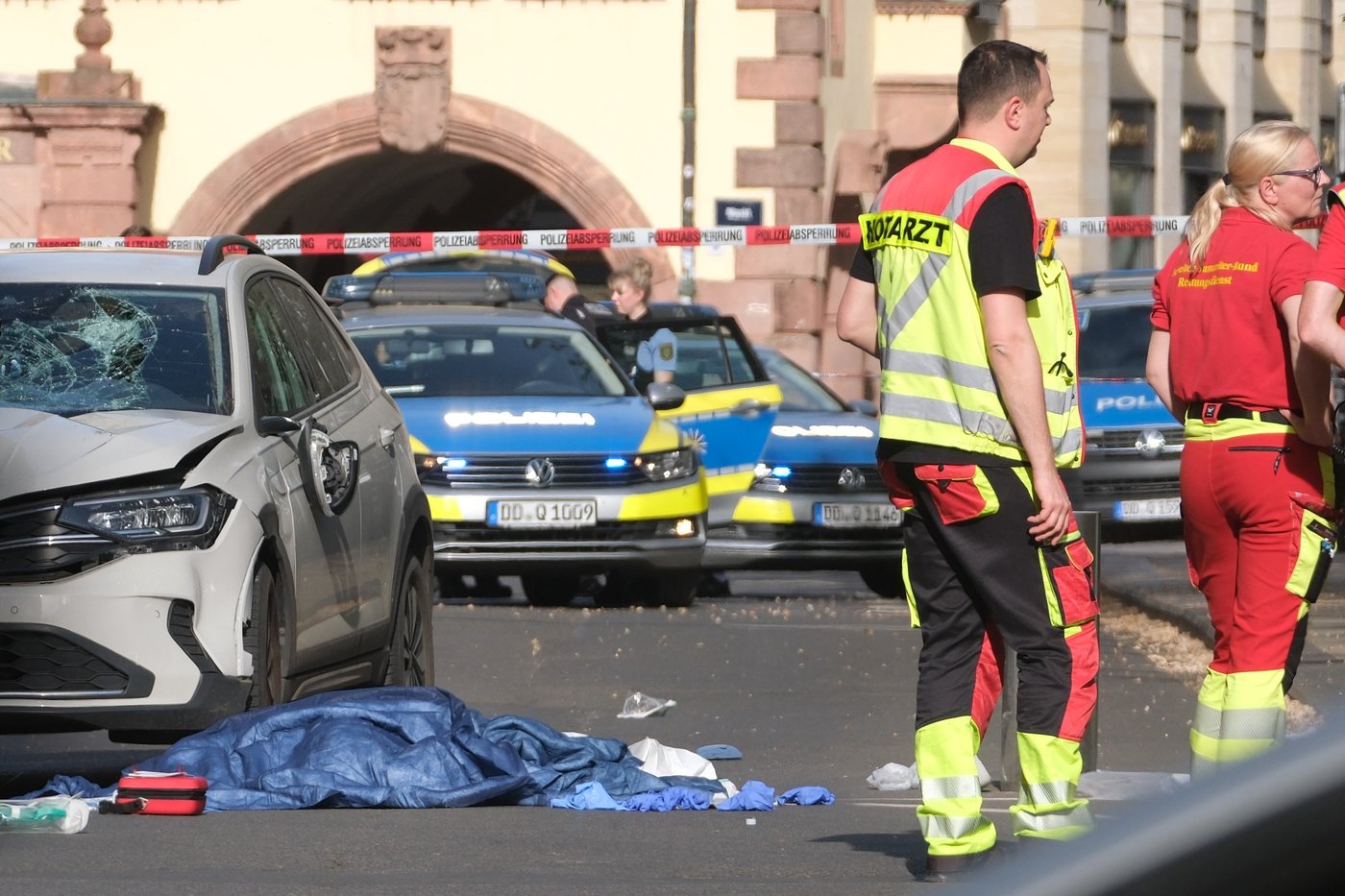 German car-ramming suspect's motive remains unclear. Officials say he had psychiatric treatment | iNFOnews.ca