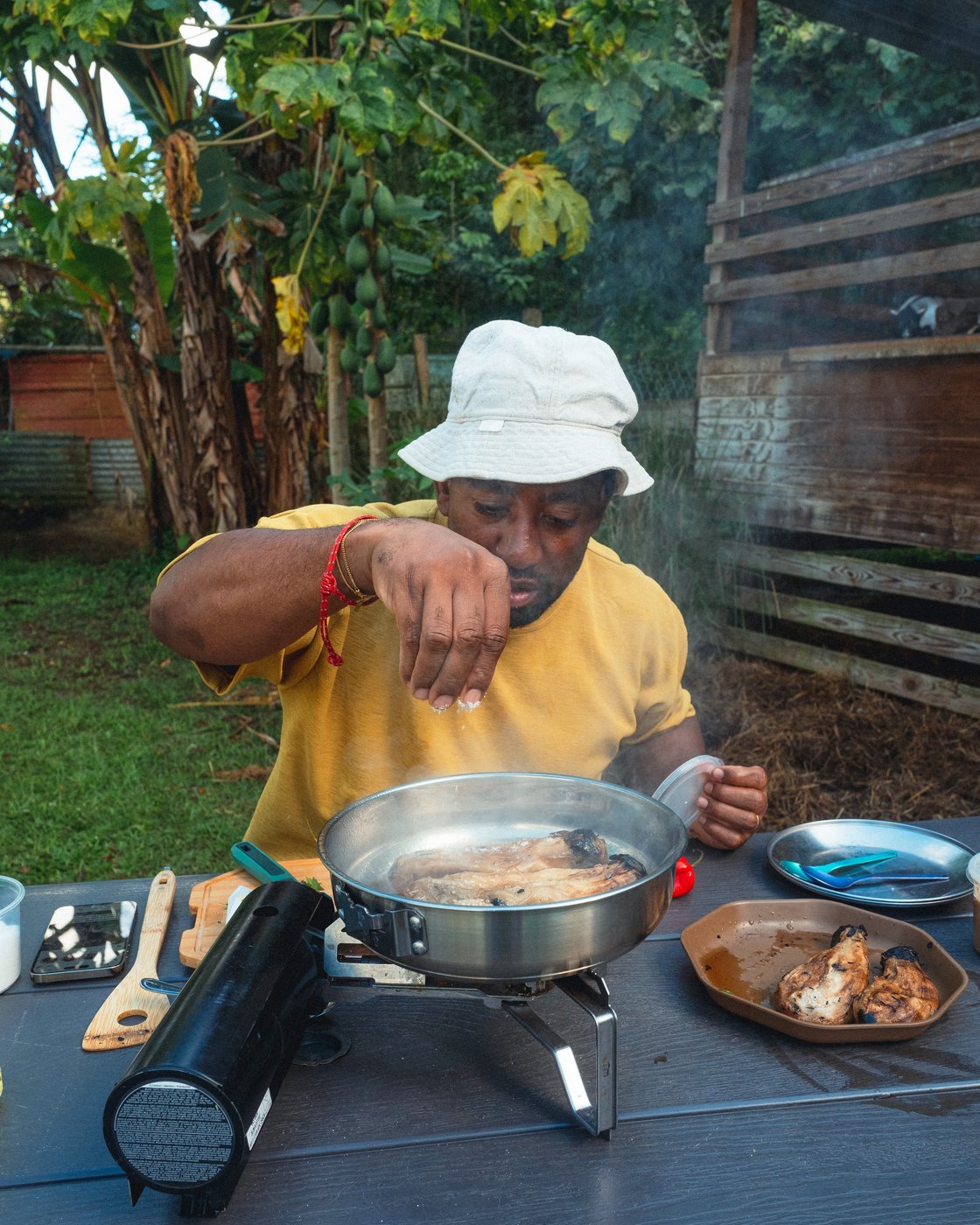 Why eat junk on a camping trip? Tips and recipes for nutritious food on the trail | iNFOnews.ca