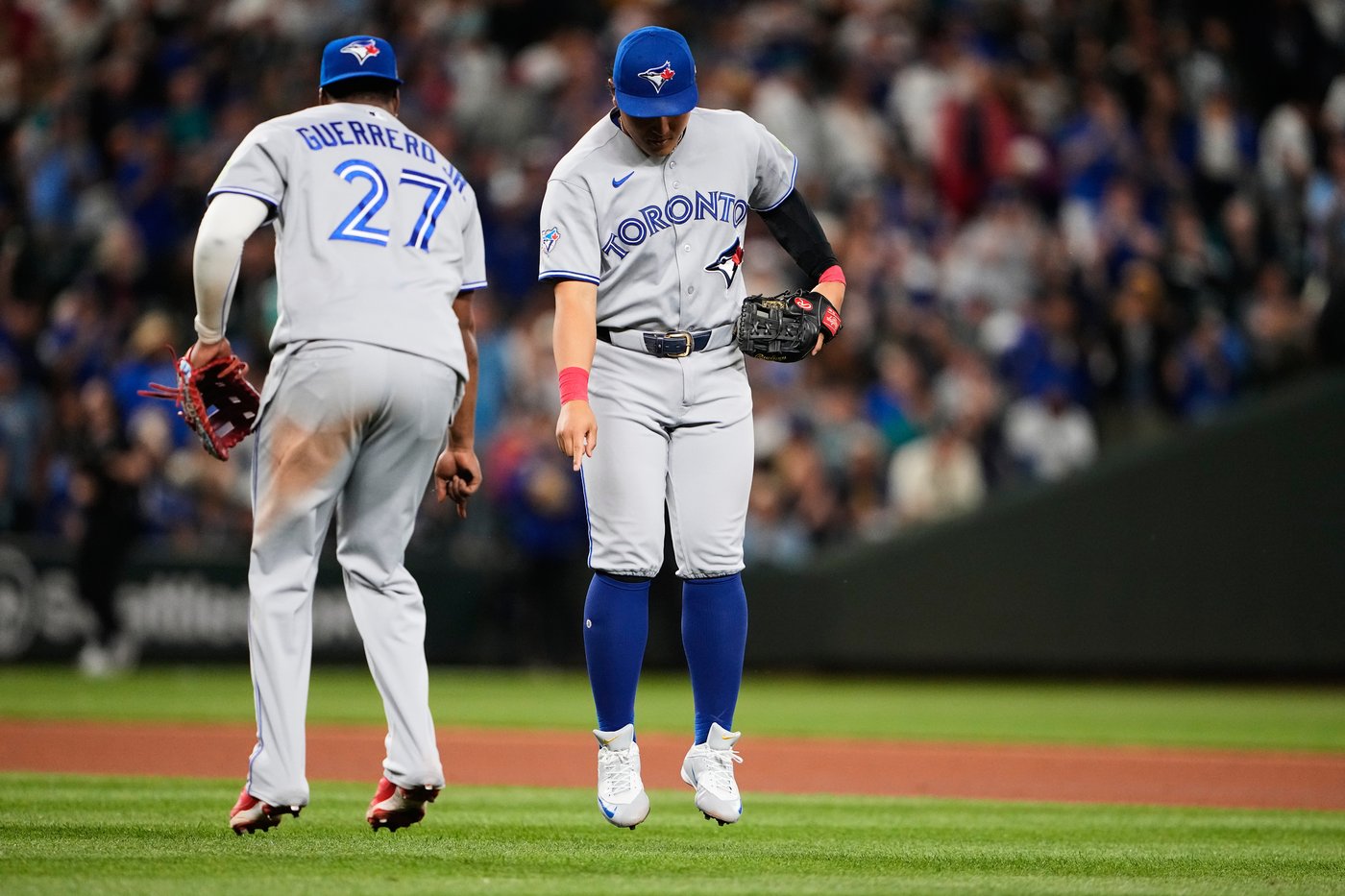 Cease strikes out 9 over 7 innings as Blue Jays blank Mariners 2-0 | iNFOnews.ca Cease strikes out 9 over 7 innings as Blue Jays blank Mariners 2-0 | iNFOnews.ca