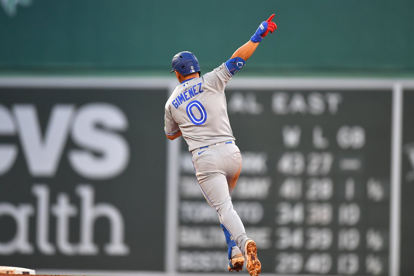 Blue Jays back Cease with 3 homers in 6-1 victory over Red Sox | iNFOnews.ca