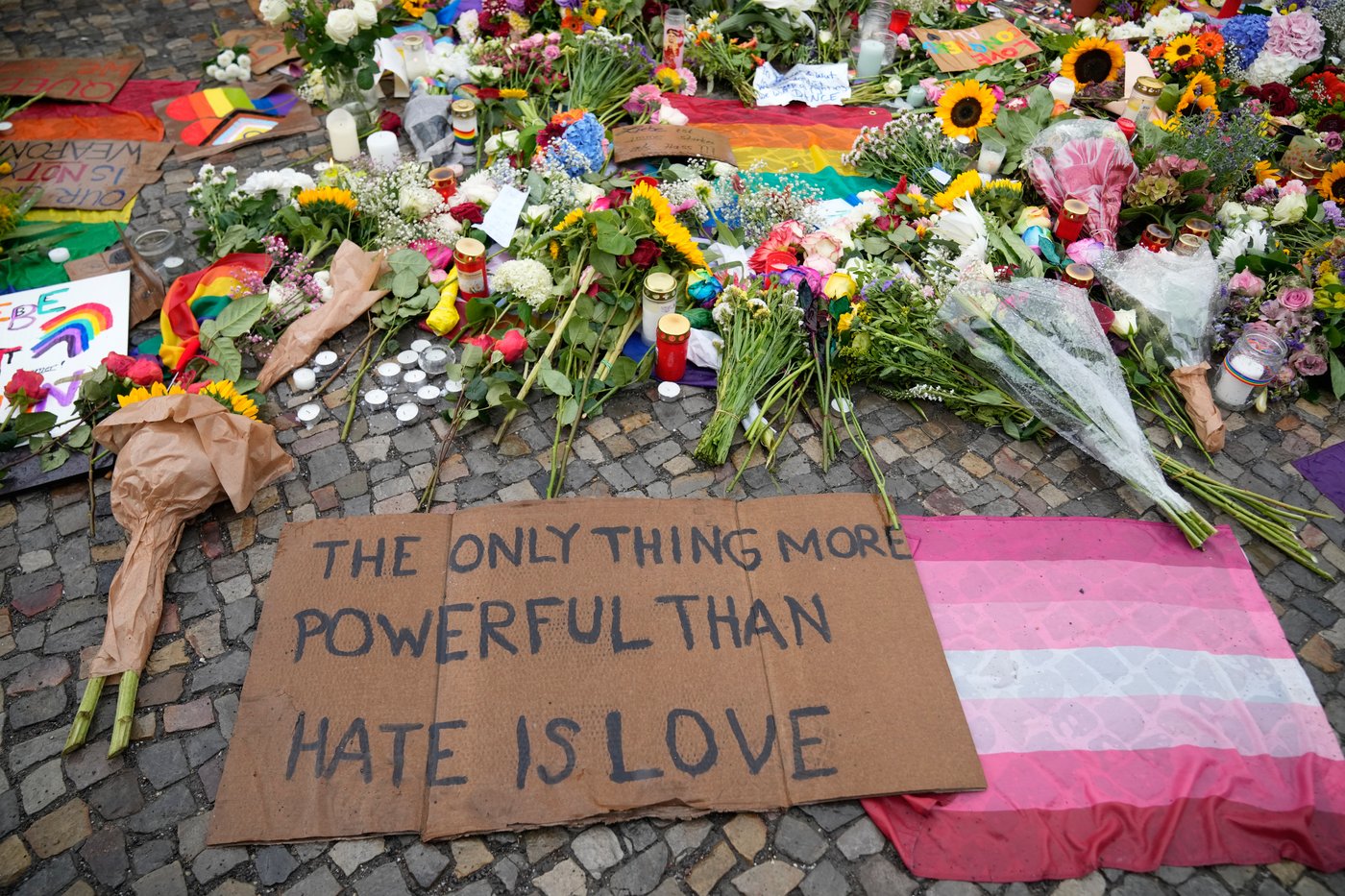 Photos show the aftermath of a van-ramming attack near Berlin's Pride Festival | iNFOnews.ca