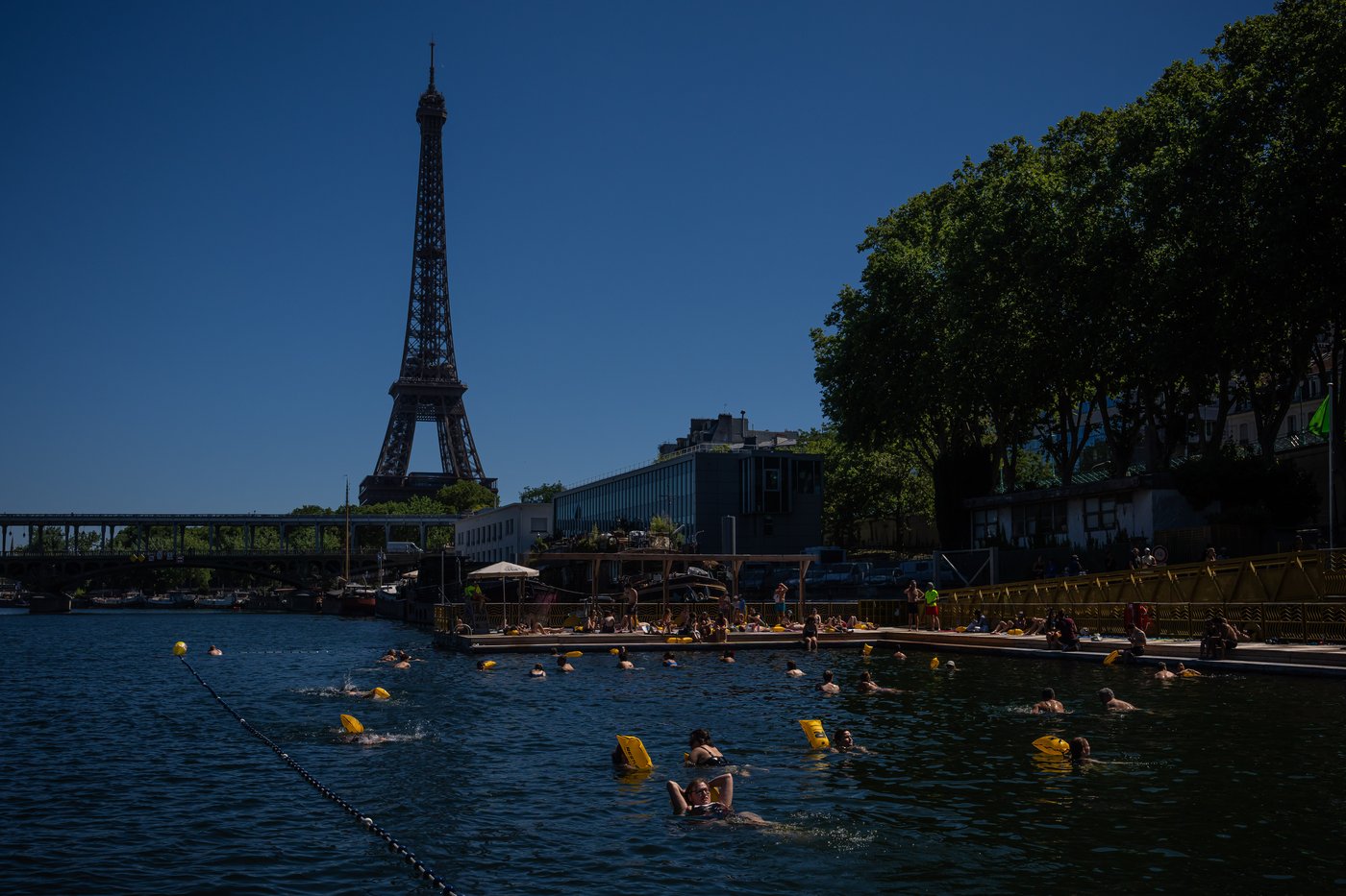 Paris summer ritual returns with 3 supervised Seine swimming spots | iNFOnews.ca