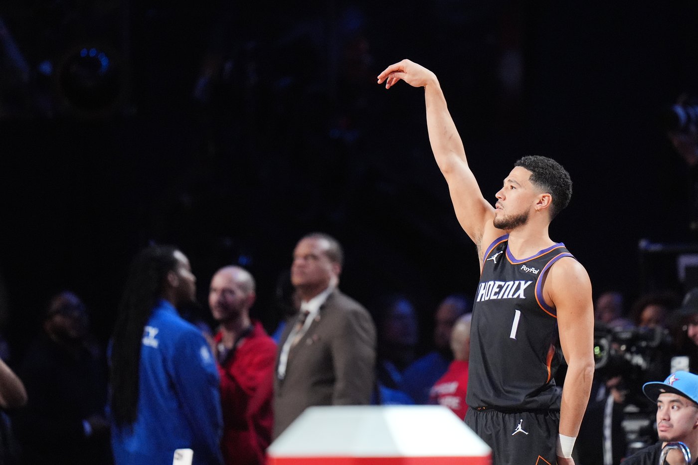 Devin Booker, Dillon Brooks both dealing with injuries as Phoenix Suns hit stretch run | iNFOnews.ca