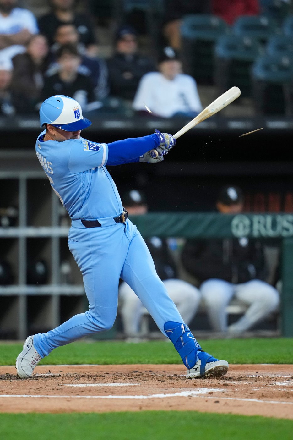 Grichuk powers White Sox past Royals 6-2 for their fifth straight win | iNFOnews.ca