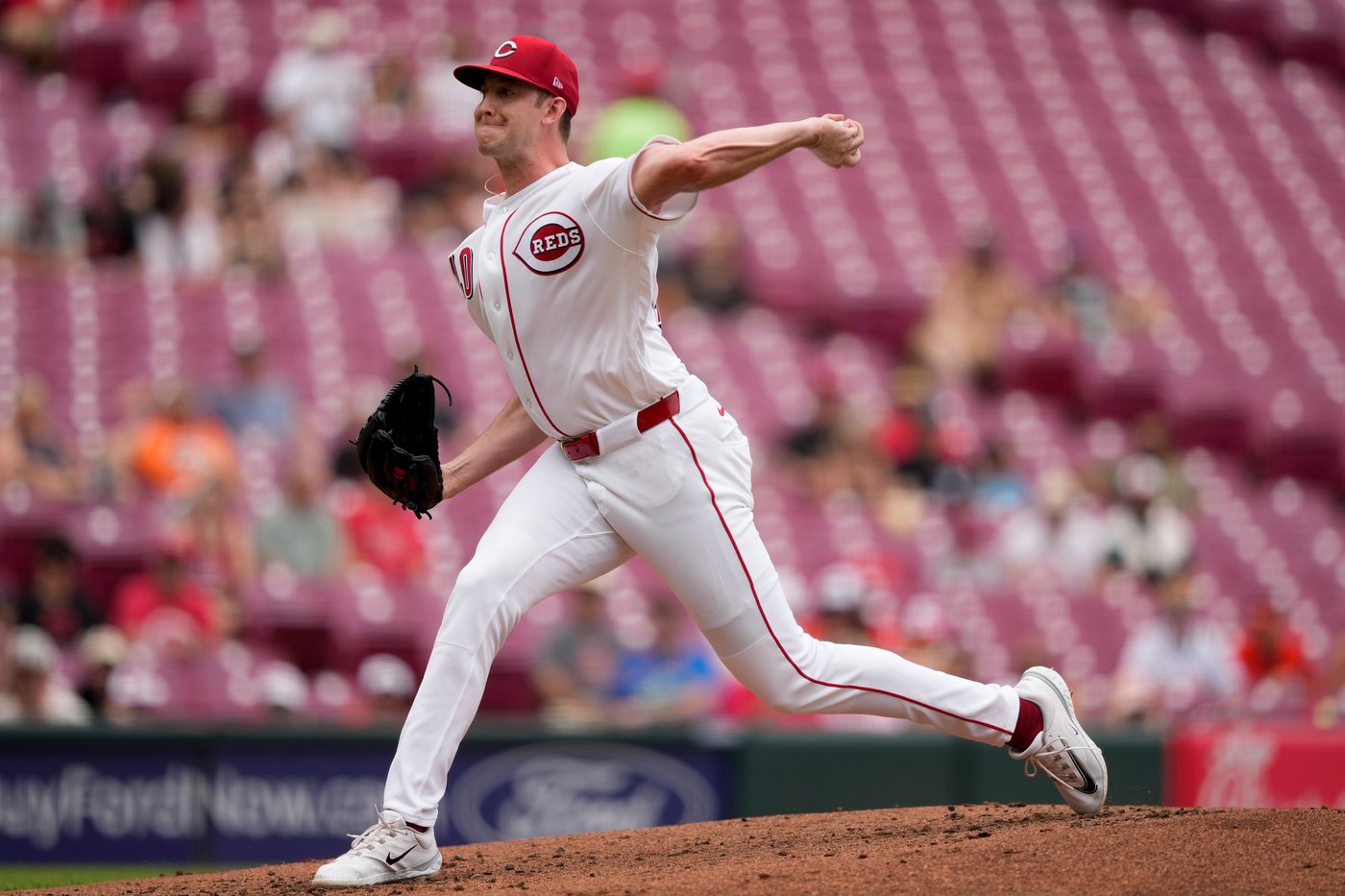 Steer homers and Lodolo shuts down Orioles, Reds win 3-2 to avoid sweep | iNFOnews.ca